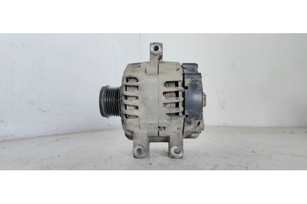 Recambio de alternador para opel astra j lim. essentia referencia OEM IAM 13505392  