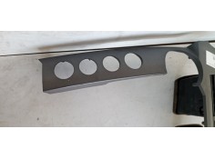 Recambio de rejilla aireadora para ssangyong actyon 200 xdi referencia OEM IAM 7661009000  