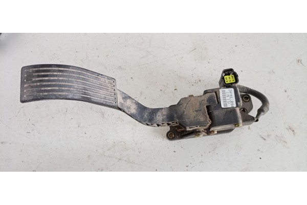 Recambio de potenciometro pedal para hyundai accent (lc) 1.5 crdi cat referencia OEM IAM 01520812 ZHYKLL064 