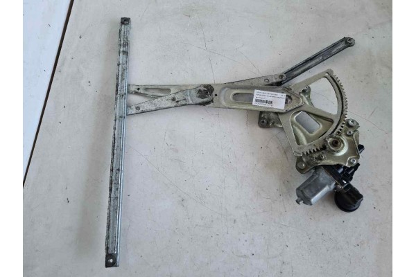 Recambio de elevalunas delantero izquierdo para lexus is200 (ds2/is2) 220d referencia OEM IAM 8572058010  