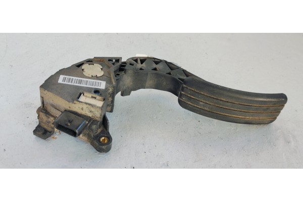 Recambio de potenciometro pedal para renault megane iii berlina 5 p expression referencia OEM IAM 180020022R  