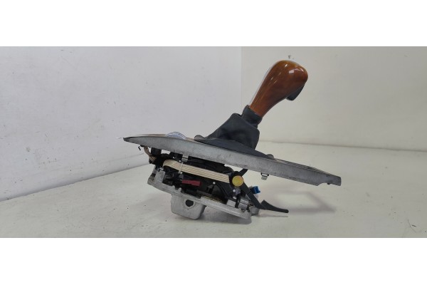 Recambio de palanca cambio para land rover range rover (lm) td6 vogue referencia OEM IAM 90120397  