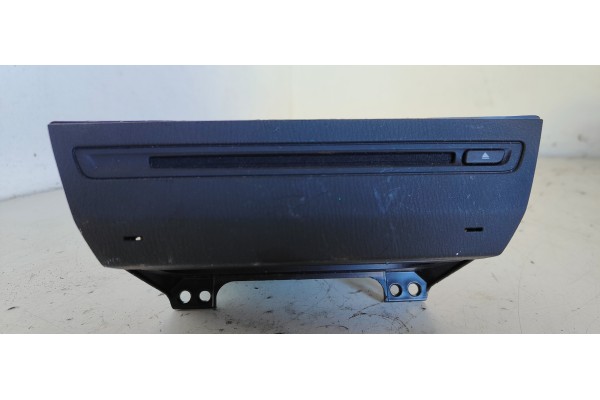 Recambio de sistema audio / radio cd para mazda 3 lim. () 2.0 cat referencia OEM IAM BJE8669G0  