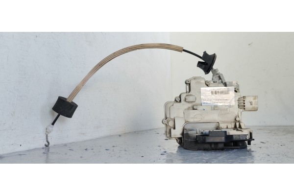 Recambio de cerradura puerta delantera derecha para audi a6 berlina (4f2) 3.0 tdi quattro (171kw) referencia OEM IAM   