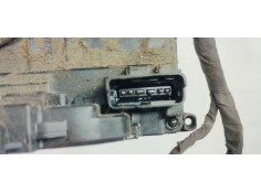 Recambio de cerradura puerta trasera izquierda para renault scenic iii 1.6dci 130 fap referencia OEM IAM 825030032R  