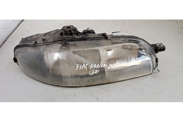 Recambio de faro derecho para fiat bravo (182) 1.4 12v cat referencia OEM IAM 88201558  