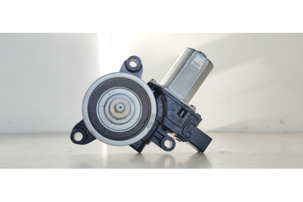 Recambio de motor elevalunas trasero derecho para mazda 3 lim. () 2.0 cat referencia OEM IAM CM012810  