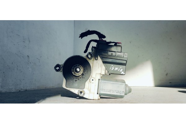 Recambio de motor elevalunas delantero derecho para seat ibiza (6l1) referencia OEM IAM 6Q2959801A  