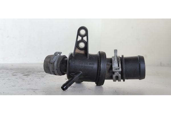 Recambio de termostato para mercedes-benz clase a (w169) 2.0 cdi cat referencia OEM IAM A6402000515  