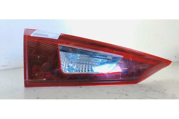 Recambio de piloto trasero izquierdo interior para mazda 3 lim. () 2.0 cat referencia OEM IAM B45A513G0  