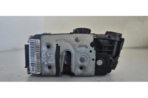 Recambio de cerradura puerta delantera derecha para dodge journey 2.0 16v crd cat referencia OEM IAM P04589698AA  
