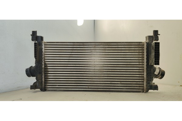 Recambio de intercooler para opel astra j lim. essentia referencia OEM IAM 13267646  
