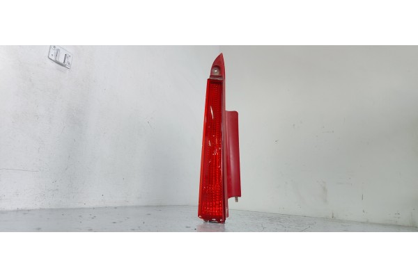 Recambio de piloto trasero izquierdo para citroen c4 berlina cool referencia OEM IAM   