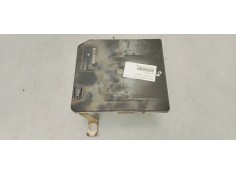 Recambio de caja reles / fusibles para renault scenic ii emotion referencia OEM IAM 8200455424J  