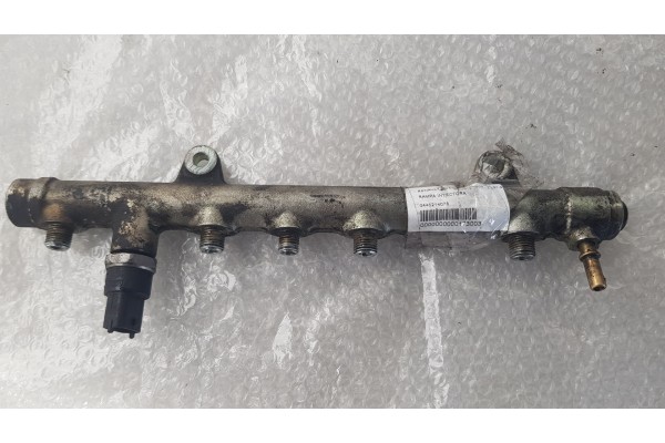 Recambio de rampa inyectora para renault scenic ii emotion referencia OEM IAM 0445214078  
