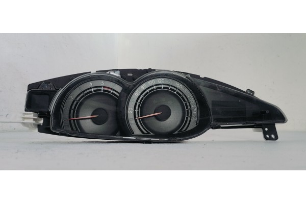 Recambio de cuadro instrumentos para toyota verso 1.6d4d 112 fap referencia OEM IAM 838000F520  