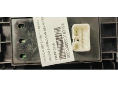 Recambio de mando elevalunas delantero izquierdo para hyundai getz (tb) 1.1 básico referencia OEM IAM 935701C010  