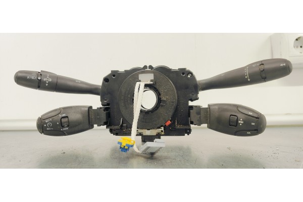 Recambio de mando multifuncion para peugeot partner kasten 1.6 hdi 100 fap referencia OEM IAM 98200126XT  