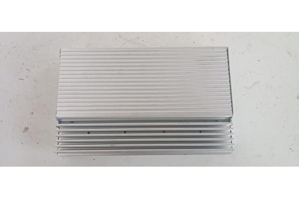 Recambio de sistema audio / radio cd para dodge journey 2.0 16v crd cat referencia OEM IAM 8767AAA2  