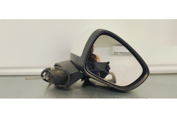 Recambio de retrovisor derecho para citroen c3 1.6 hdi 75 fap referencia OEM IAM E20207156  