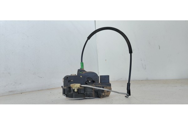 Recambio de cerradura puerta trasera izquierda para opel astra j lim. essentia referencia OEM IAM   