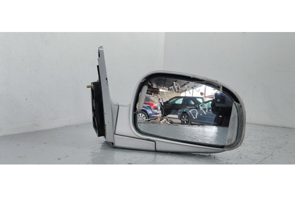 Recambio de retrovisor derecho para hyundai santa fe (sm) 2.4 gls referencia OEM IAM   