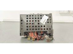 Recambio de caja reles / fusibles para opel zafira a club referencia OEM IAM 24412497  