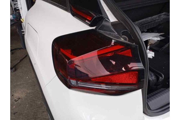 Recambio de piloto trasero izquierdo para citroen c4 berlina 1.5 hdi 130 fap referencia OEM IAM   