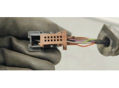 Recambio de retrovisor izquierdo para peugeot 407 st sport referencia OEM IAM E9014145  