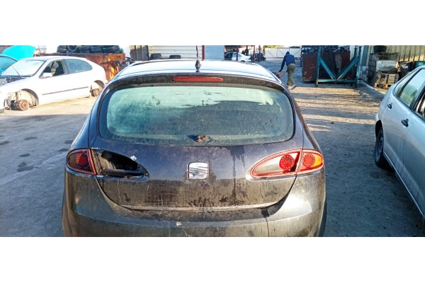Recambio de porton trasero para seat leon (1p1) reference referencia OEM IAM   