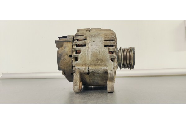 Recambio de alternador para seat ibiza iv berlina 1.2 tdi 75 fap referencia OEM IAM 03P903023D  