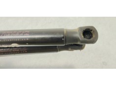 Recambio de amortiguadores capo para kia sorento 2.5 crdi ex referencia OEM IAM 811813E011  