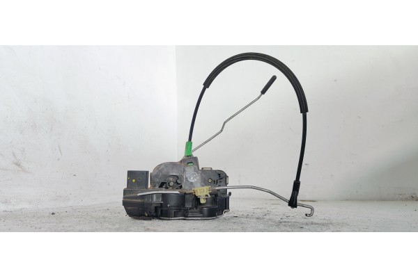 Recambio de cerradura puerta trasera derecha para opel astra j lim. enjoy referencia OEM IAM 3023880RH  