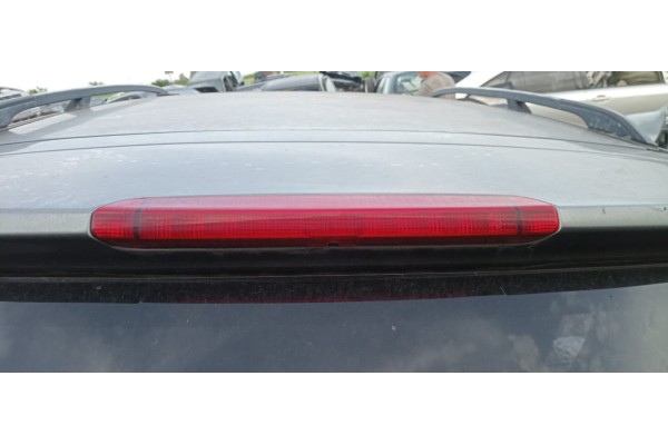 Recambio de luz central de freno para nissan murano (z50) 3.5 v6 cat referencia OEM IAM P2884  