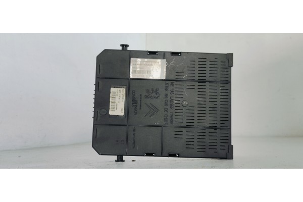 Recambio de caja reles / fusibles para citroen c4 picasso exclusive referencia OEM IAM 966405878001  