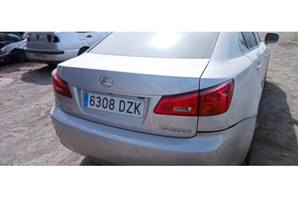 Recambio de porton trasero para lexus is200 (ds2/is2) 220d referencia OEM IAM   