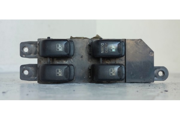 Recambio de mando elevalunas delantero izquierdo para hyundai santa fe (sm) 2.4 gls referencia OEM IAM 9357026000  
