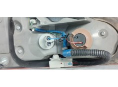 Recambio de piloto trasero derecho interior para lexus is200 (ds2/is2) 2.2 d-cat referencia OEM IAM   