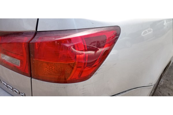 Recambio de piloto trasero derecho para lexus is200 (ds2/is2) 2.2 d-cat referencia OEM IAM   