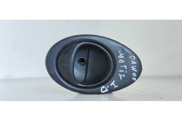 Recambio de maneta interior delantera izquierda para daewoo matiz 0.8 cat referencia OEM IAM   