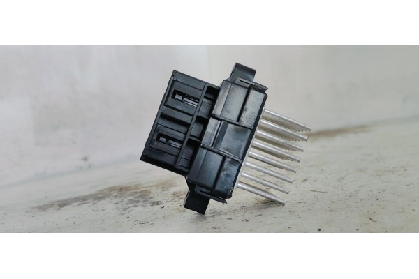 Recambio de resistencia calefaccion para lancia thema 3.0jtd 240 fap referencia OEM IAM F011500092  