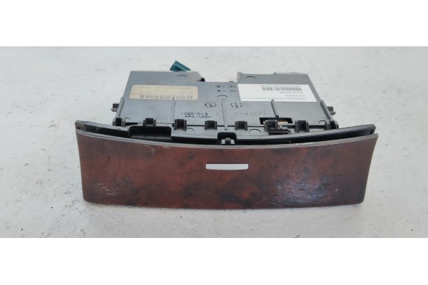 Recambio de cenicero para mercedes-benz clase m (w164) 320 cdi 4m edition 10 referencia OEM IAM A1648100130  