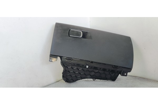 Recambio de guantera para bmw serie 1 lim. (f20/f21) 2.0 d 150 [118] fap referencia OEM IAM   