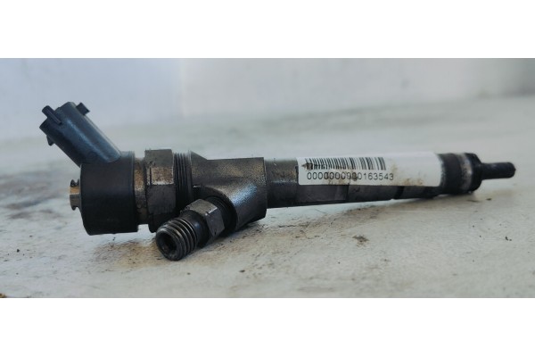 Recambio de inyector para renault scenic ii emotion referencia OEM IAM 0445110230  