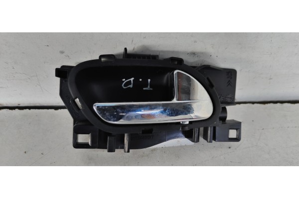 Recambio de maneta interior trasera derecha para peugeot 5008 allure referencia OEM IAM 9683446577  