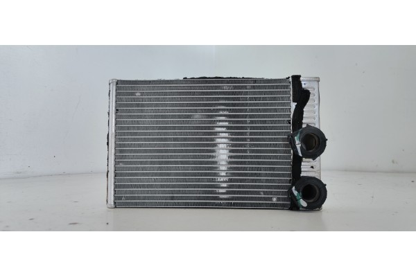 Recambio de radiador calefaccion / aire acondicionado para opel insignia sports tourer excellence referencia OEM IAM 52426696  