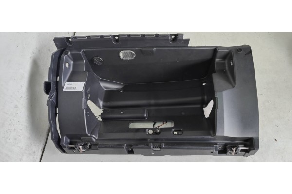 Recambio de guantera para jaguar f-pace 2.0 diesel cat referencia OEM IAM CM80511  