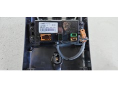 Recambio de sistema audio / radio cd para peugeot 5008 allure referencia OEM IAM 966399497701  