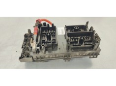 Recambio de caja reles / fusibles para opel astra j lim. 1.6 cdti referencia OEM IAM 13449210  
