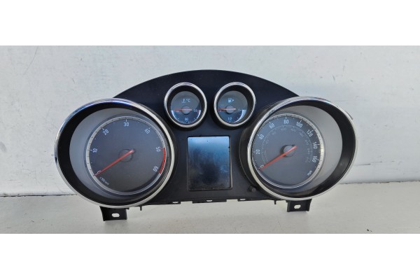 Recambio de cuadro instrumentos para opel insignia sports tourer 2.0 16v cdti referencia OEM IAM 365903926H  